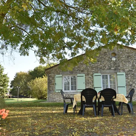 Peaceful In Feriehus Saint-Nexans